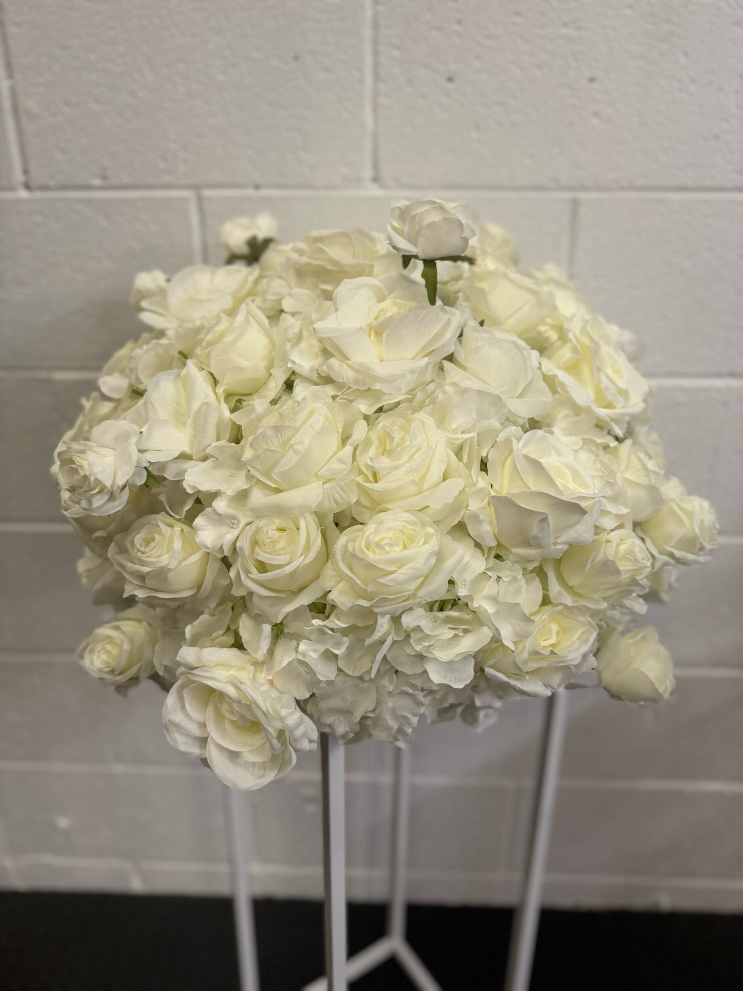 55cm Floral Centrepiece