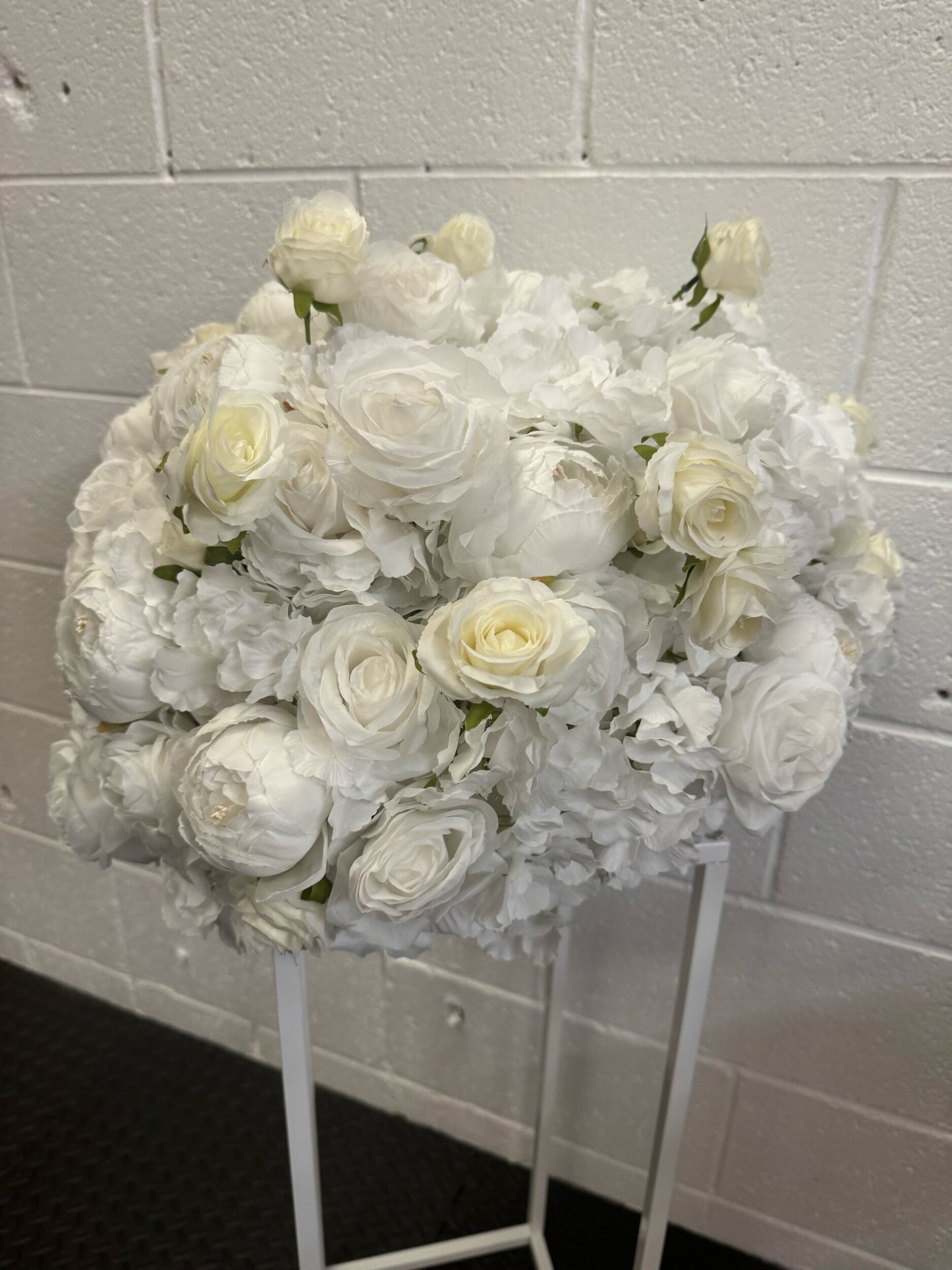 55cm Floral Centrepiece